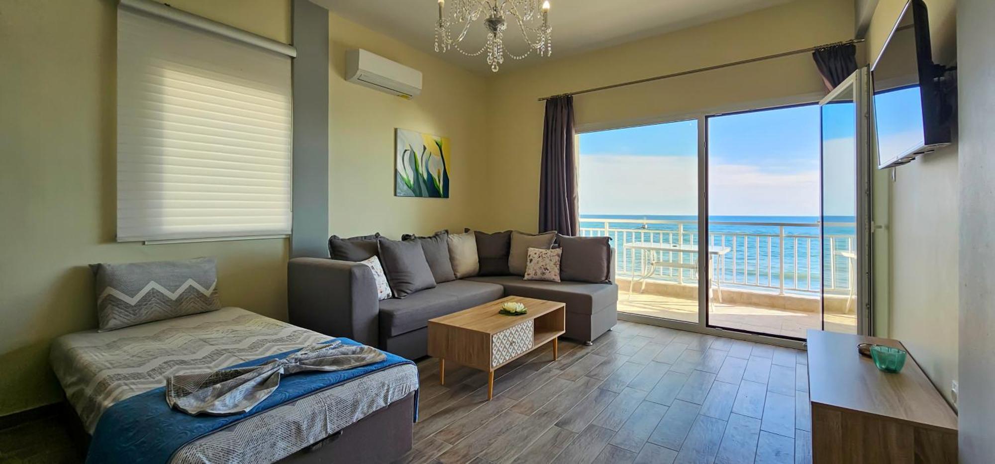 Hara Apartment In Front Of The Beach Paralía 외부 사진